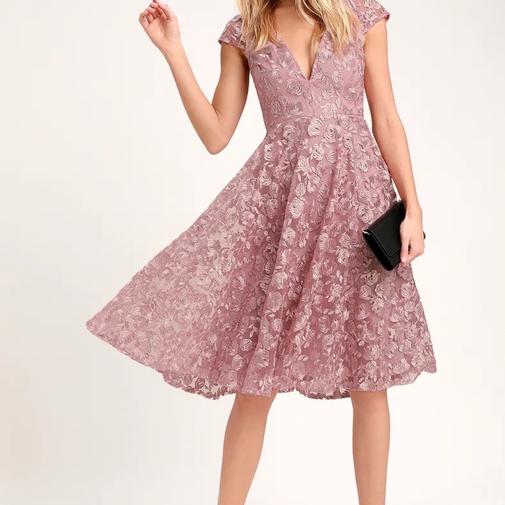 Lulu’s- Floral Embroidered Backless Midi Dress- Pink